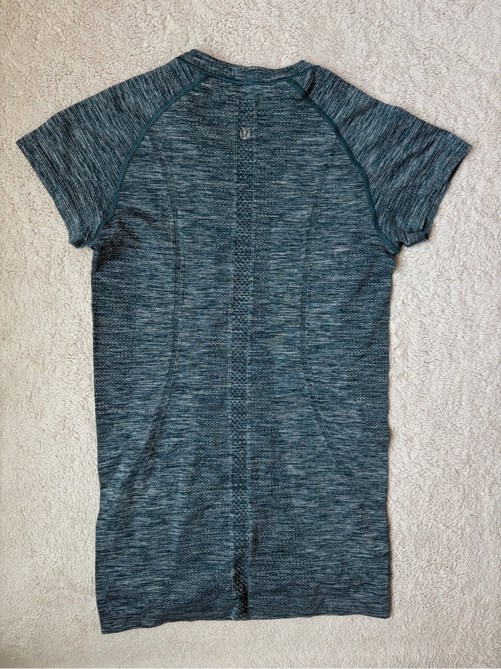 lululemon athletica Heathered Dark Green Short-Sleeve Swiftly Top Women Size 4 - Picture 2 of 6